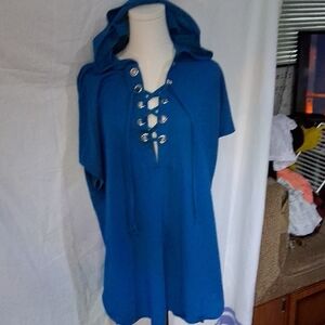 Time and Tru Blue Lace-Up Short Sleeve Sweatshirt